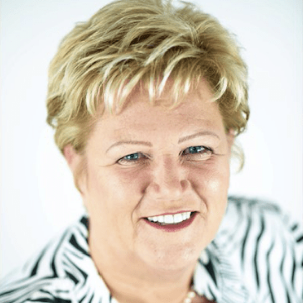 Cathy Collins-Fulea headshot
